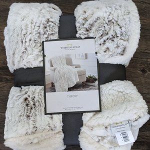 Tipped Snow Leopard Faux Fur Reversible Throw Blanket - Threshold